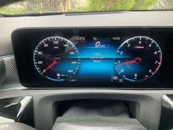Weiß Gebraucht 2021 Mercedes A200 Limousine | 24.500 € (Guter Preis)