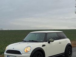 Weiß Gebraucht 2010 Mini ONE Kleinwagen | 3.990 € (Fairer Preis)
