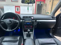 Schwarz Gebraucht 2002 Audi A4 Kombi | 4.500 €