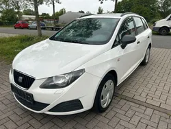 Weiß Gebraucht 2011 Seat Ibiza Reference Limousine | 3.390 € (Fairer Preis)