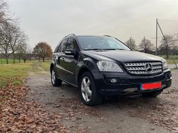 Schwarz Gebraucht 2008 Mercedes ML320 SUV | 7.999 € (Fairer Preis)
