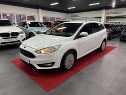Weiß Gebraucht 2015 Ford Focus Kombi | 6.870 € (Fairer Preis)