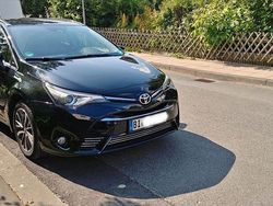 Schwarz Gebraucht 2016 Toyota Avensis Edition-S Kombi | 12.500 € (Fairer Preis)