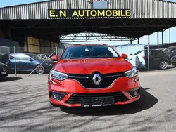Rot Gebraucht 2018 Renault Mégane GrandTour Business Kombi | 13.100 € (Fairer Preis)