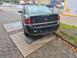 Schwarz Gebraucht 2003 Opel Vectra Limousine | 2.000 €
