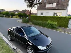 Schwarz Gebraucht 2002 Peugeot 206 CC Cabrio | 1.150 € (Fairer Preis)