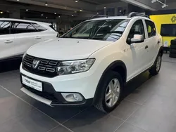 Weiß Gebraucht 2017 Dacia Sandero Essentiel Kleinwagen | 9.990 € (Fairer Preis)