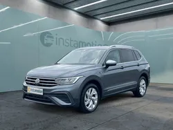Grau Gebraucht 2024 VW Tiguan Allspace S SUV | 43.195 € (Fairer Preis)