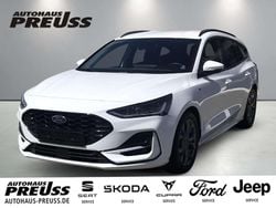 Weiß Gebraucht 2024 Ford Focus ST-Line X Limousine | 22.980 € (Etwas zu teuer)