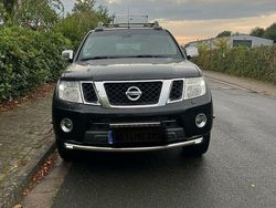 Schwarz Gebraucht 2016 Nissan Navara Abholung | 16.800 € (Fairer Preis)