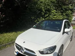 Weiß Gebraucht 2019 Mercedes B200 AMG line Van / Kleinbus | 20.500 € (Guter Preis)
