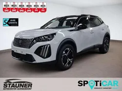 Okenit weiß (metallic) Gebraucht 2024 Peugeot 2008 GT SUV | 21.280 € (Guter Preis)