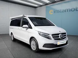 Weiß Gebraucht 2024 Mercedes V220 Van / Kleinbus | 80.299 €
