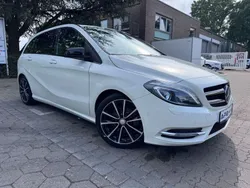 Weiß Gebraucht 2014 Mercedes B180 Sport Van / Kleinbus | 11.850 € (Guter Preis)
