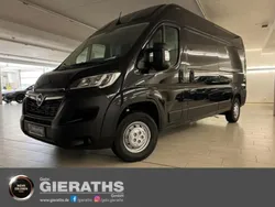 Grau Neu 2024 Opel Movano Van | 36.590 € (Etwas zu teuer)