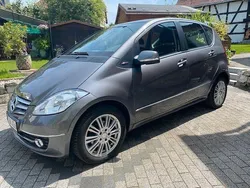 Grau Gebraucht 2009 Mercedes A170 Elegance Van / Kleinbus | 7.850 € (Fairer Preis)