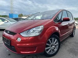 Rot Gebraucht 2009 Ford S-MAX Titanium Van / Kleinbus | 4.900 € (Fairer Preis)