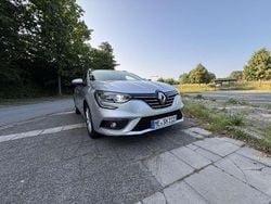 Silber Gebraucht 2017 Renault Mégane GrandTour Intens Kombi | 10.500 € (Fairer Preis)
