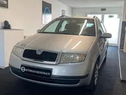 Grau Gebraucht 2003 Skoda Fabia Classic Kombi | 1.990 € (Fairer Preis)