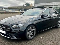 Schwarz Gebraucht 2021 Mercedes E220 AMG Limousine | 27.500 € (Teuer)