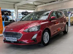 Rot Gebraucht 2019 Ford Focus Titanium Limousine | 16.890 € (Fairer Preis)
