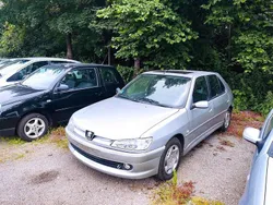 Silber Gebraucht 2000 Peugeot 306 Kleinwagen | 2.500 € (Fairer Preis)