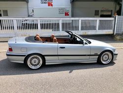 Silber Gebraucht 1995 BMW 328 Cabriolet Sport Line Cabrio | 14.500 €