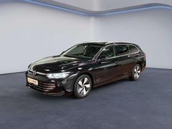 Grenadillschwarz metallic Gebraucht 2025 VW Passat Elegance Kombi | 39.390 € (Guter Preis)