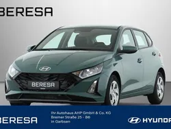 Grün Neu 2025 Hyundai i20 Select Limousine | 19.480 € (Guter Preis)