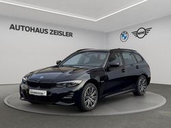 Saphirschwarz Gebraucht 2022 BMW 330e M Sport Kombi | 32.880 € (Etwas zu teuer)