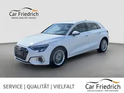 Weiß Gebraucht 2023 Audi A3 Sportback Advanced Limousine | 28.620 € (Fairer Preis)