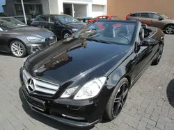 Obsidianschwarz metalliclack Gebraucht 2012 Mercedes E200 Cabrio | 17.990 € (Fairer Preis)