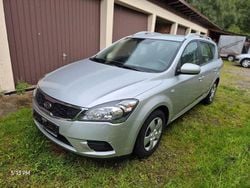 Silber Gebraucht 2010 Kia Ceed Sportswagon Kombi | 4.500 € (Fairer Preis)