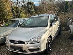 Silber Gebraucht 2007 Ford Focus Kleinwagen | 1.100 € (Superpreis)
