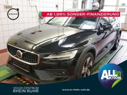 Schwarz Gebraucht 2023 Volvo V60 CC Plus Kombi | 38.880 € (Guter Preis)