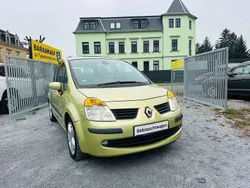 Zitronengrün Gebraucht 2005 Renault Modus Privilege Van / Kleinbus | 2.999 € (Etwas zu teuer)