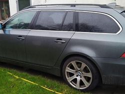 Grau Gebraucht 2004 BMW 525 Kombi | 2.950 € (Guter Preis)