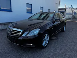 Braun Gebraucht 2009 Mercedes E350 Limousine | 5.799 €