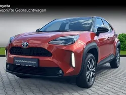 Orange Gebraucht 2023 Toyota Yaris Cross Edition SUV | 26.790 € (Fairer Preis)