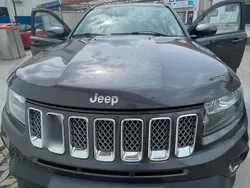 Grau Gebraucht 2014 Jeep Compass SUV | 11.900 €