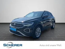Deep black perleffekt Gebraucht 2025 VW T-Roc Life SUV | 28.900 € (Superpreis)
