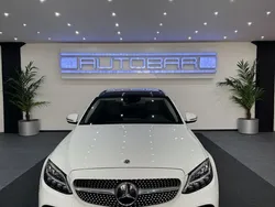 Weiß Gebraucht 2020 Mercedes C300e Limousine | 27.499 € (Etwas zu teuer)