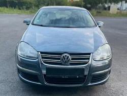 Grau Gebraucht 2007 VW Jetta United Limousine | 3.850 € (Fairer Preis)