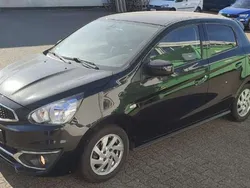 Schwarz Gebraucht 2016 Mitsubishi Space Star Edition+ Kleinwagen | 7.295 € (Fairer Preis)