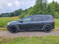 Grau Gebraucht 2023 Dacia Jogger Extreme Kombi | 17.990 € (Fairer Preis)