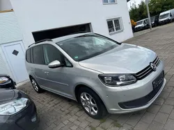 Silber Gebraucht 2011 VW Touran Comfortline Van / Kleinbus | 5.950 € (Guter Preis)