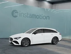 Weiß Gebraucht 2024 Mercedes CLA250 Limousine | 43.047 € (Etwas zu teuer)