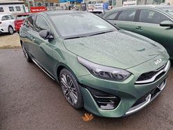 Grün Gebraucht 2024 Kia ProCeed GT-Line Kleinwagen | 29.990 € (Fairer Preis)