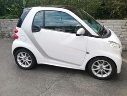 Weiß Gebraucht 2014 Smart ForTwo Coupé Kleinwagen | 6.500 € (Fairer Preis)