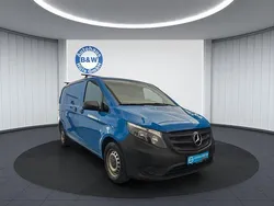 Blau Gebraucht 2018 Mercedes Vito Van / Kleinbus | 15.499 € (Superpreis)